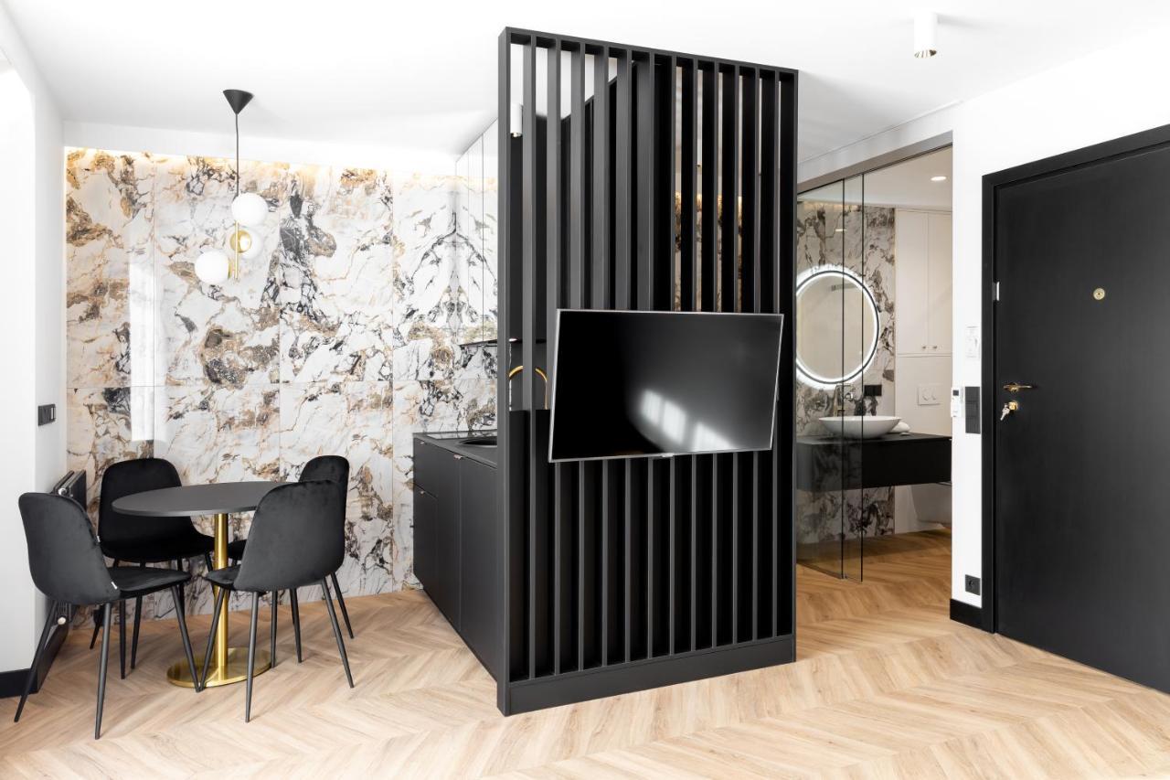Aparthotel Black Bear Gdansk